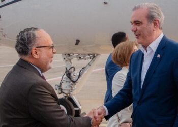 Abinader llega a Suiza para participar en el Foro Anual de la Coalición Mundial para la Justicia Social