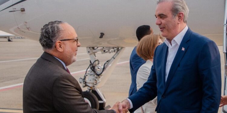 Abinader llega a Suiza para participar en el Foro Anual de la Coalición Mundial para la Justicia Social