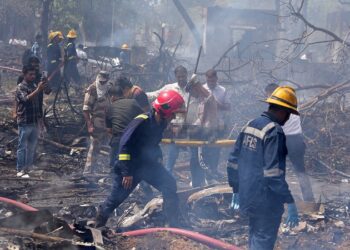 Mueren las 242 personas que iban a bordo del Boeing 787 siniestrado en India