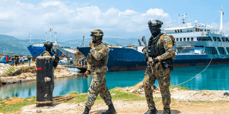 La ‘misión suicida’ de una fuerza militar de gran escala que planea sobre el Caribe