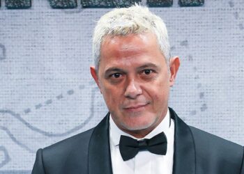 Fan que tuvo una relación con Alejandro Sanz lo acusa de superar los límites de lo «moral y humano»
