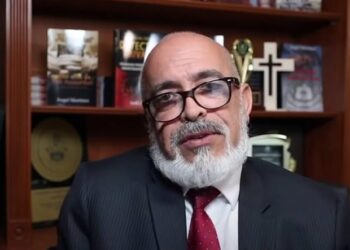 Tribunal de Santiago impone medidas de coerción al comunicador Ángel Martínez