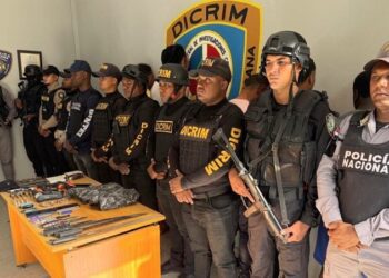 Ocupan arma de fuego, municiones, pertrechos militares, sustancias narcóticas