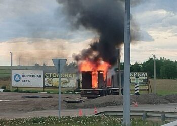 Ministerio de Defensa ruso: Kiev atentó con drones contra aeródromos militares rusos