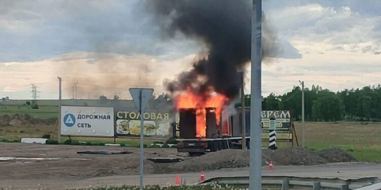 Ministerio de Defensa ruso: Kiev atentó con drones contra aeródromos militares rusos