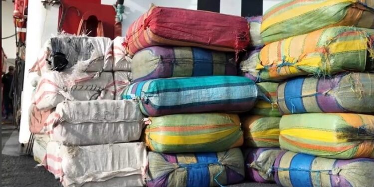 Guardia Costera desembarca drogas ocupadas valorada en más de 138 millones