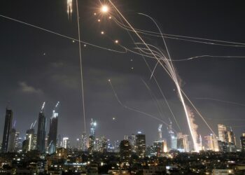 ‘Promesa Verdadera 3’: ¿qué se sabe sobre la operación de Irán en respuesta al ataque de Israel?