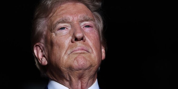 Axios: Trump baraja seriamente atacar Irán