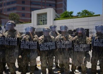 Trump ordena «liberar Los Ángeles de la invasión migratoria» y poner fin a disturbios