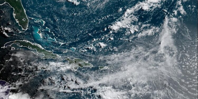 Incrementos nubosos con aguaceros y tronadas en la tarde