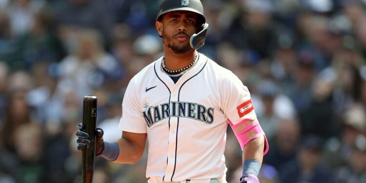 Julio Rodríguez habla sobre robo a su casa: «Un momento muy difícil para mí y mi familia»