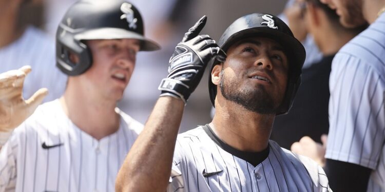 Gran jornada de Sosa (2 HR, 4 CI) ayuda a White Sox a frenar escobas de D-backs