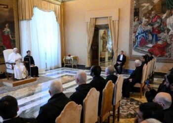 El Papa: Lleven adelante la renovación de la Iglesia promovida por el Concilio