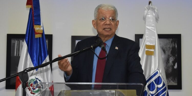 Miguel Guerrero asegura tentativa de imponer reglas a los medios afecta su independencia