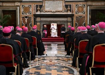 El Papa a los nuncios: sean la mirada de Pedro, siempre del lado de los últimos