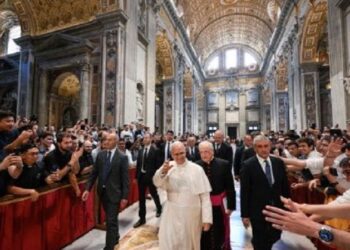 El Papa a los seminaristas: Sean servidores de una Iglesia abierta y misionera