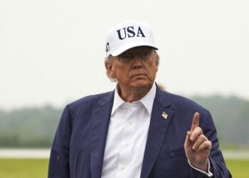 Trump: Ucrania dio a Rusia una razón para «bombardearla hasta el infierno»