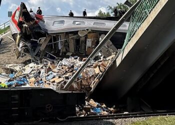 Qué se sabe de la voladura de 2 puentes en Rusia que provocaron catástrofes ferroviarias