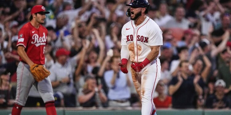 Abreu se une a Maris con HR dentro del parque y grand slam en el mismo juego