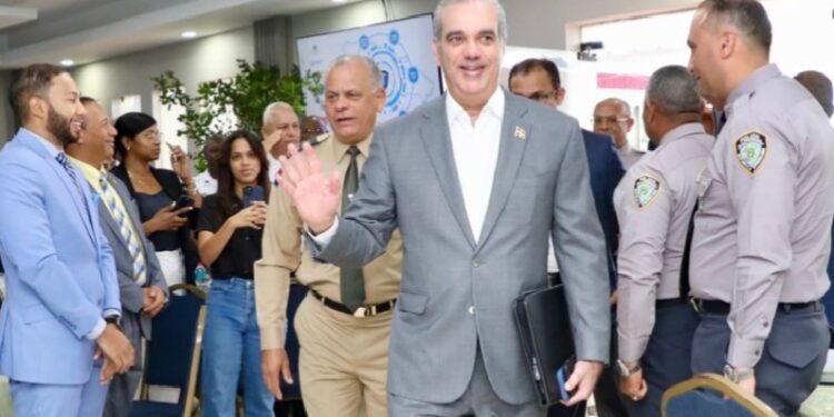 Presidente Abinader encabeza reunión seguimiento al Plan de Seguridad Ciudadana