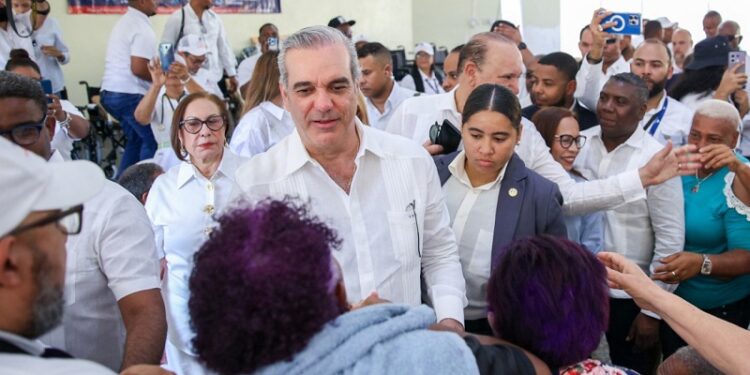Presidente Abinader inaugurará Hospital Traumatológico y tres escuelas
