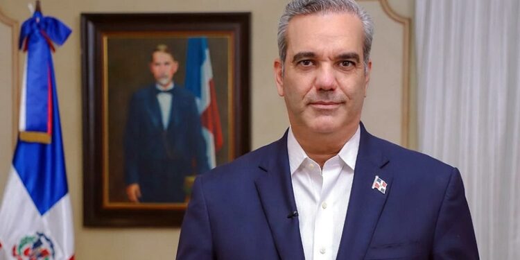 Presidente Abinader dona su sueldo a causas sociales; más de RD$ 6 millones destinados a fundaciones