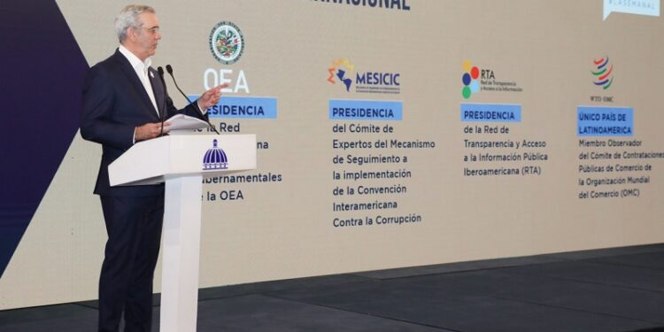 Presidente Abinader anuncia recuperan RD$ 6.500 millones recuperados y RD$ 130.000 millones bajo investigación