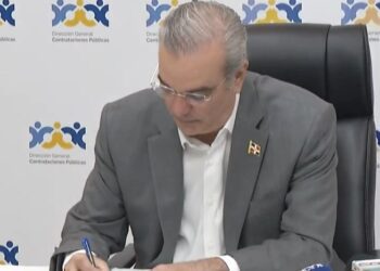 Presidente promulga la nueva Ley 47-25 de Contrataciones Públicas