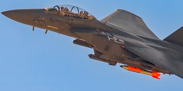 EE.UU. despliega armas nucleares en Reino Unido por primera vez en 17 años