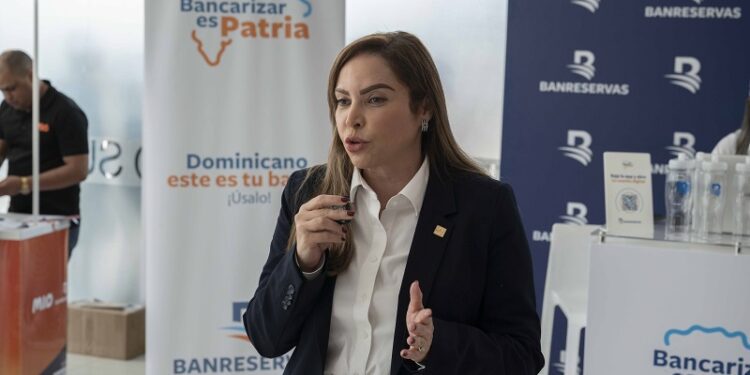 Realizan jornada de bancarización Banreservas a estudiantes del ITSC