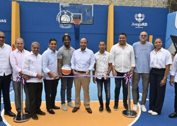 Juega RD Banreservas remoza cancha de El Manguito