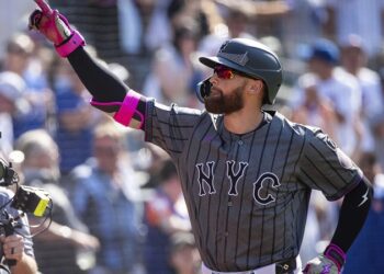 ¡Otra vez! Grand slam de Nimmo lidera paliza de Mets sobre Yankees