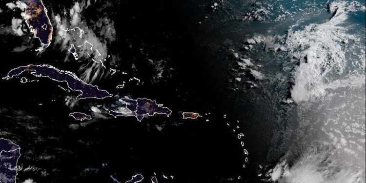 Onda tropical se aleja del territorio dominicano, algunos chubascos en la tarde