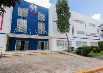 Gobierno anuncia inversión de RD$800 millones para construir 30 multiusos en el GSD