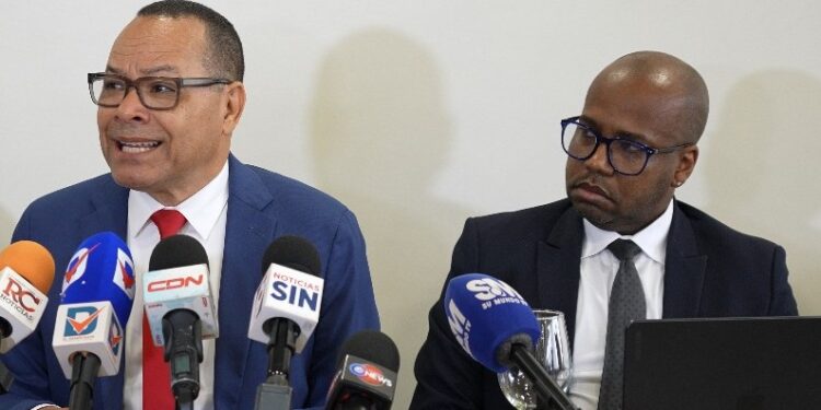 Empresa Dekolor sale al frente a denuncia de supuesto soborno interpuesta por director del Intrant