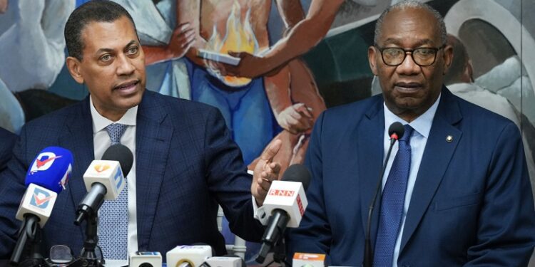 Indotel anuncia licitación del proyecto “UASD Conectada”