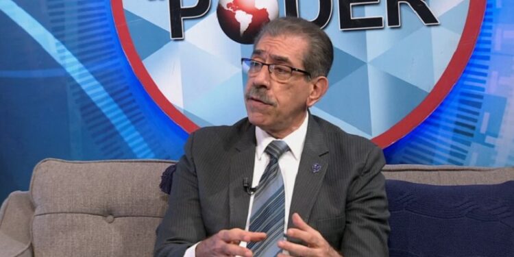 Jorge Asjana plantea retos de universidades y profesores frente a la inteligencia artificial