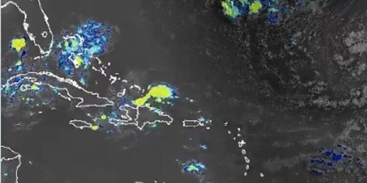 Onda tropical incide sobre el país