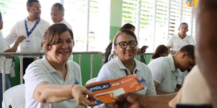 325 nuevos hogares recibirán subsidios de la Dirección de Desarrollo Social Supérate