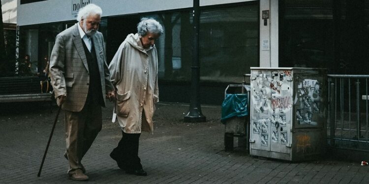 Revelan cuándo se acelera el proceso de envejecimiento del cuerpo humano