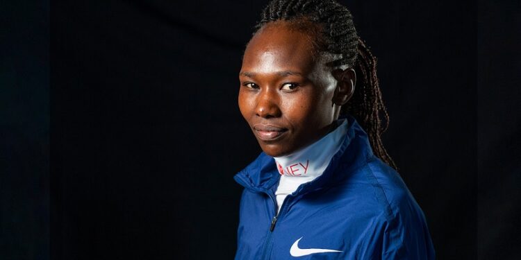 Suspenden por dopaje a la atleta que tiene el récord del mundo en maratón