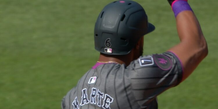 Marte (rodilla) a la lista de lesionados de los Mets; Winker es activado