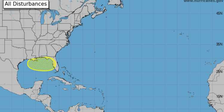Centro de Huracanes pronostica formación de vaguada