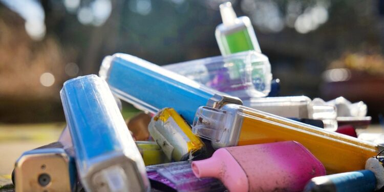 «No puedo funcionar»: La fuerte advertencia de joven que sufrió un infarto a sus 24 años por vapeo