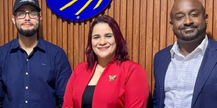 Delegación de la Dirección de Ética e Integridad Gubernamental visita la Alcaldía de La Otra Banda