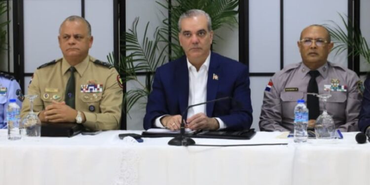 Presidente Abinader encabeza reunión de seguimiento al Plan de Seguridad Ciudadana