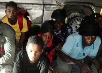 Ejército detiene a 11 haitianos indocumentados en San Juan de la Maguana