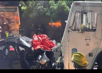 Siete muertos y doce heridos tras accidente en La Otra Banda
