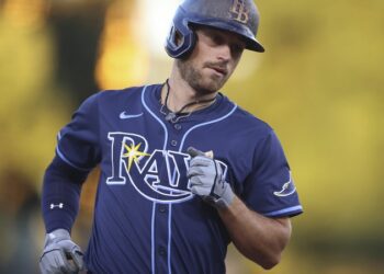 El pacto secreto de los Rays: El jonrón de Lowe ‘obliga’ a Caminero a dar el suyo