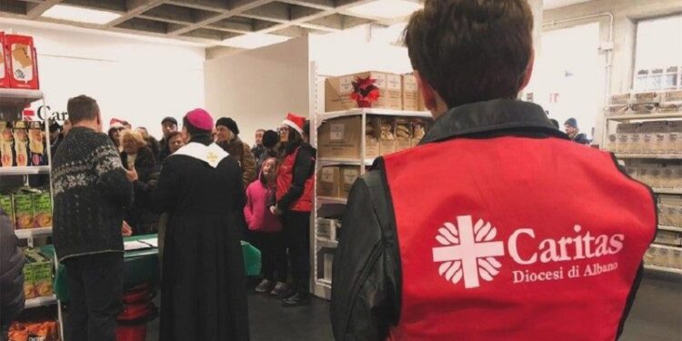 Cáritas Albano: Nuestros pobres, los últimos, serán los primeros en cenar con el Papa